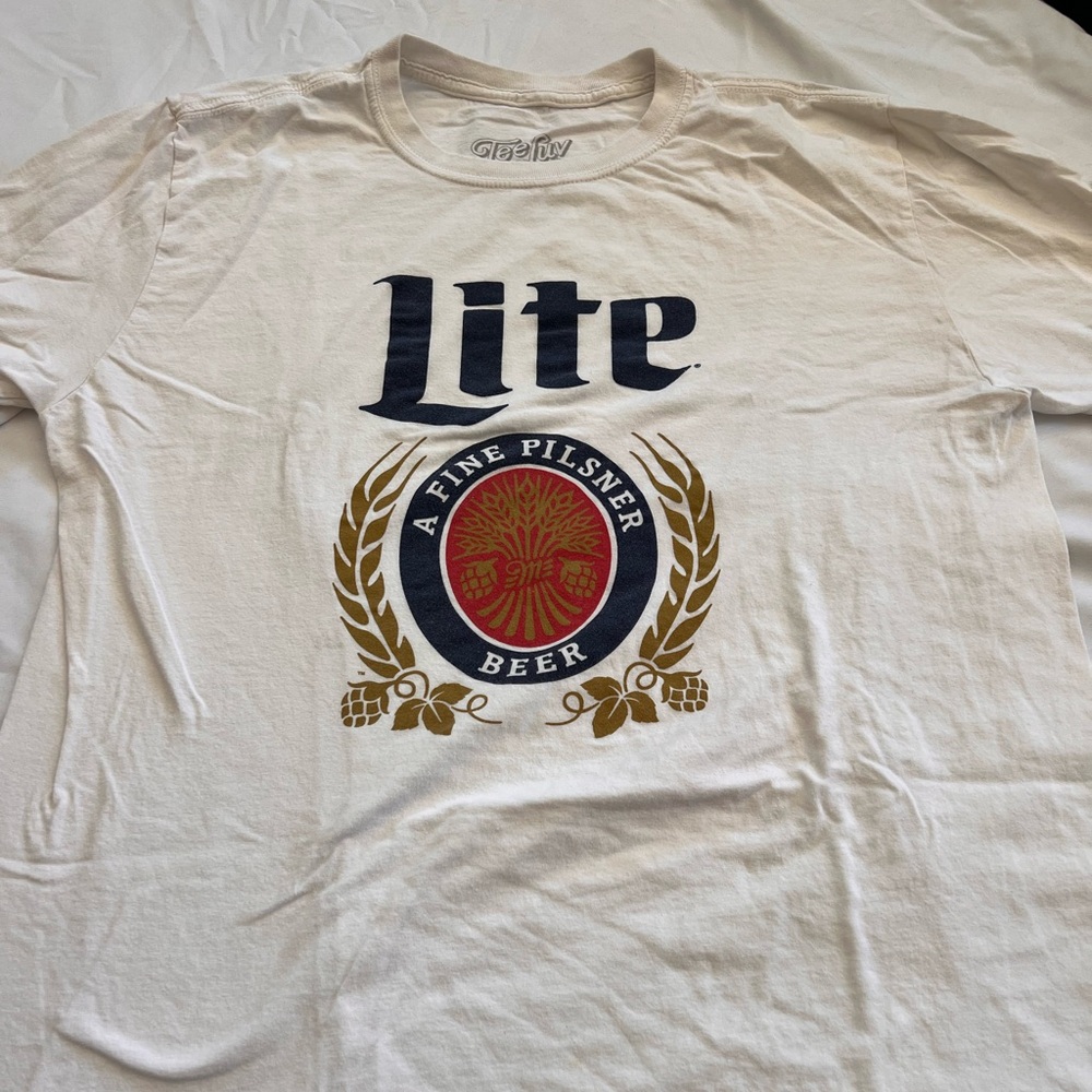 Lite White Graphic T-Shirt